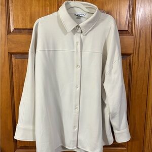 Athleta Cream Lightweight Button-Up